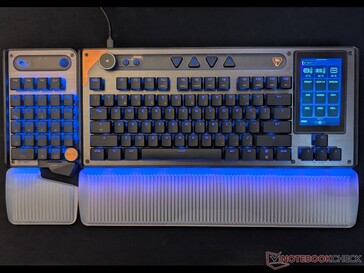 Klawiatura Command KB7 z klawiaturą numeryczną Command KP7.