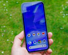 Dokładnie sprawdziliśmy Google Pixel 9a i jego ekran OLED (źródło obrazu: Daniel Schmidt)