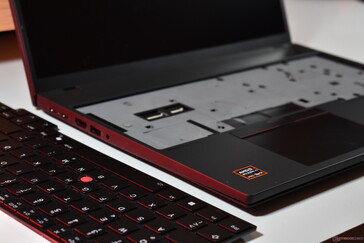 Lenovo ThinkPad P16s Gen 4 AMD z odłączoną klawiaturą