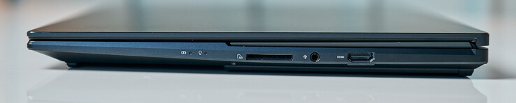 Czytnik kart SD, gniazdo słuchawkowe 3,5 mm, HDMI 2.1