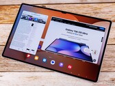 Następca Galaxy Tab S10 Ultra (na zdjęciu) wydaje się mieć mniejsze wycięcie (źródło obrazu: Notebookcheck)