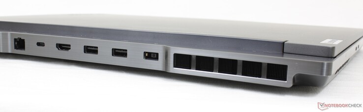 Tył: RJ-45, USB-C 3.2 Gen. 2 (DisplayPort 1.4 + 135 W Power Delivery), HDMI 2.1, USB-A 3.2 Gen. 1, USB-A 3.2 Gen. 1 (Always on), zasilacz AC