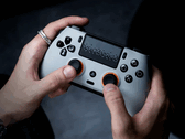 Scuf Omega to kontroler klasy premium dla konsol PS5.