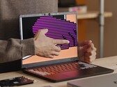 Framework Laptop 13 Pro jest wyposażony w specjalnie zaprojektowany ekran dotykowy.