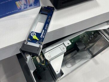 Adapter E1.S dla 2280er-SSD.