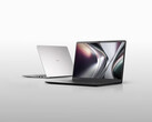 Laptop Wildcat Lake Gram Book charakteryzuje się stosunkowo kompaktową i lekką konstrukcją. Na zdjęciu: zdjęcie promocyjne przedstawiające dwie dostępne opcje kolorystyczne.