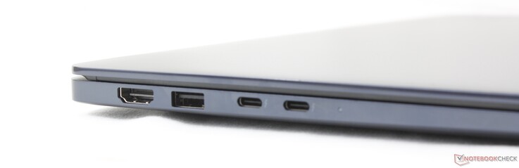 Po lewej: HDMI 2.1, USB-A 3.2 Gen. 1, 2x USB-C Thunderbolt 4 z DisplayPort 2.1 + Power Delivery