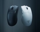 Bezprzewodowa mysz do gier Razer Viper V4 Pro w kolorze czarnym i białym