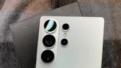 Według fińskiego sprzedawcy, nie będzie już wersji 128 GB podstawowego modelu Galaxy S26. (Źródło obrazu: @SaudiAndroid, edytowane) 