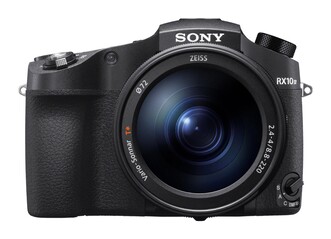 ... wzorując się na konstrukcji aparatu Sony RX10 IV.