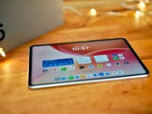 Tablet Oppo Pad 6 wygląda świetnie i oferuje dużą moc, ale ma problemy z Wi-Fi.