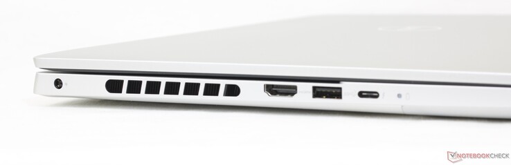 Po lewej: zasilacz sieciowy, HDMI 2.0, USB-A 3.2 Gen. 1, USB=C Thunderbolt 4 z funkcją Power Delivery + DisplayPort