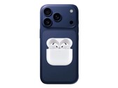 Nieoficjalny render iPhone'a 17 Pro ze słuchawkami AirPods 4. (Źródło obrazu: @Skyfops na X i Apple, edytowane)