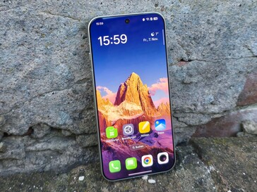 Oppo Find X9 Pro w recenzji. (Źródło zdjęcia: Marcus Herbrich)