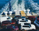 Amerykańscy producenci samochodów, tacy jak General Motors (GM), produkują kilka modeli samochodów za granicą. (Źródło zdjęcia: Unsplash, edytowane)