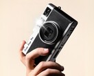 Proszę wybaczyć, że pomylą Państwo Camp Snap CS-Pro (na zdjęciu) z podróbką Fuji X100VI (źródło zdjęcia: Camp Snap)