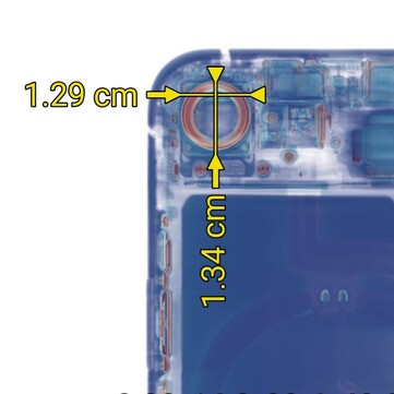 Rozmiar głównego modułu aparatu w modelu iPhone 16e