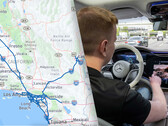 Drive Pilot firmy Mercedes-Benz to pakiet autonomicznej jazdy poziomu 3 certyfikowany do użytku na niektórych drogach Kalifornii i Nevady w USA. (Źródło zdjęcia: Mercedes-Benz - edytowane)