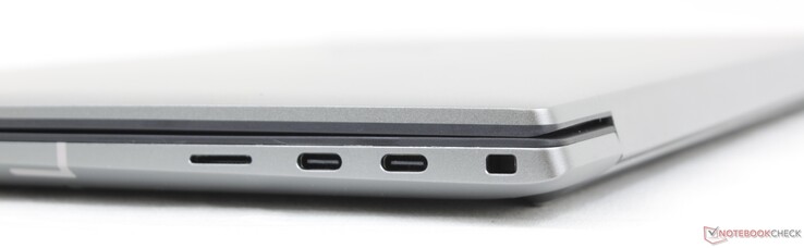 Po prawej stronie: Czytnik MicroSD, 2x USB-C w/ Thunderbolt 4 + DisplayPort + Power Delivery, zamek klinowy
