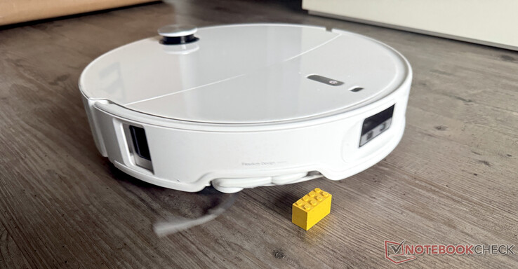 Roborock Qrevo Curv 2 Pro na krótko przed awarią listwy zaciskowej