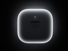 Ładowarka o mocy 40 W ma konstrukcję podobną do etui ładującego Apple AirPods. Na zdjęciu: zdjęcie promocyjne przedstawiające adapter.