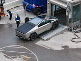 Test wodoodporności Cybertruck (zdjęcie: Joe Tegtmeyer/X)