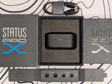 Zawartość pudełka.