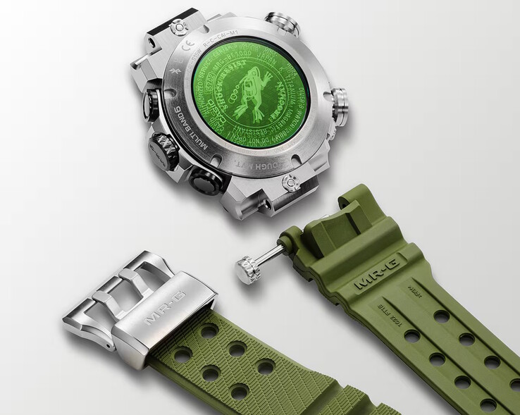 Zegarek Frogman MRG-BF1000RG wyposażony jest w jasnozielone szafirowe szkło osadzone na środku tytanowego dekla, a także łatwy do zdejmowania pasek z gumy fluorowej, który jest elastyczny i wygodny w noszeniu. (Źródło zdjęcia: Casio)