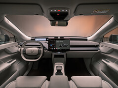 Prosty design i pełna łączność: kokpit modelu Volvo EX60 wyposażony jest w inteligentną platformę obliczeniową oraz intuicyjne, czytelne wyświetlacze