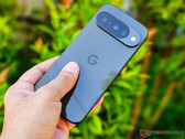 Pixel 10 może mieć krótszą żywotność baterii po zastosowaniu aktualizacji Google 2026 z marca.