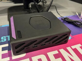Cooler Master Mini-X to średniej klasy mini PC z maksymalnie 64 GB pamięci i procesorami Intel Core Ultra. (Źródło: Cowcotland)