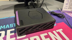 Cooler Master Mini-X to średniej klasy mini PC z maksymalnie 64 GB pamięci i procesorami Intel Core Ultra. (Źródło: Cowcotland)