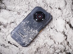 Armor X32 Pro to nowy wytrzymały smartfon z kamerą noktowizyjną (źródło obrazu: Ulefone)