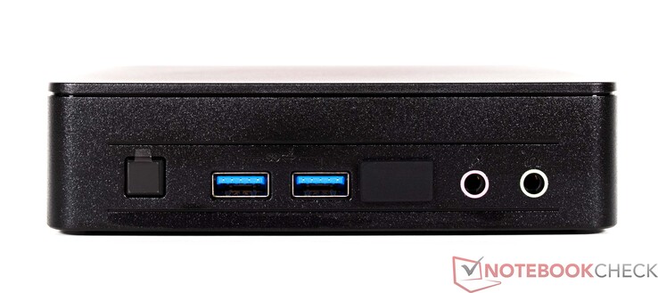 Przód: 2x USB 3.2, jack 3.5 mm