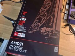Wariant XFX Pro Gaming nadchodzącego Radeona RX 9060 XT. (Źródło obrazu: uesato_hinata na Reddit)