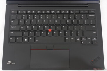 Znany układ klawiatury ThinkPad, ale z niewielkimi zmianami ikon na klawiszach funkcyjnych