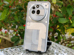 Nothing Phone 3a Pro (Źródło obrazu: Notebookcheck)