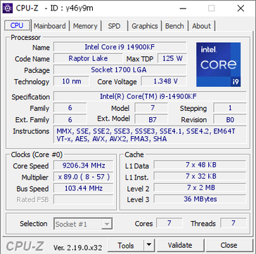 Zrzut ekranu CPU-Z przedstawiający rekordową częstotliwość