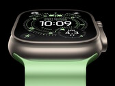 Zegarek Apple Watch Ultra 3 wykorzystuje większy, jaśniejszy wyświetlacz OLED do wyświetlania powiadomień o nadciśnieniu, map offline i sugestii treningowych AI. (Źródło obrazu: Apple)