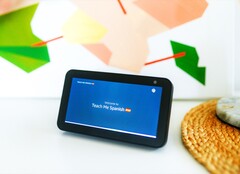 Widoczny na zdjęciu Amazon Echo Show wkrótce zyska konkurencję ze strony Apple.