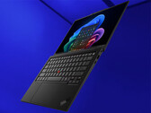 ThinkPad X1 Carbon Gen 14 firmy Lenovo waży mniej niż 1 kg.