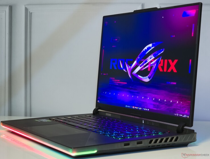 Asus ROG Strix Scar 16 (2024) w recenzji