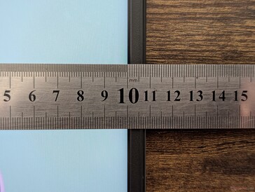 Wąskie ramki boczne