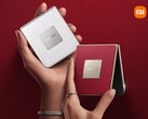 Mix Flip 2 Diamond Limited Edition dostępny jest w kolorach Cherry Red i Glacier White. (Źródło zdjęcia: Xiaomi)