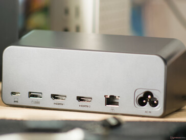 Stacja dokująca MOKiN 13 w 1 z portem USB-C – tylne porty są puste