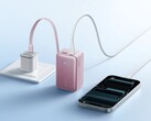 Różowa wersja Anker Nano Power Bank (na zdjęciu) jest już dostępna w Wielkiej Brytanii. (Źródło zdjęcia: Anker)