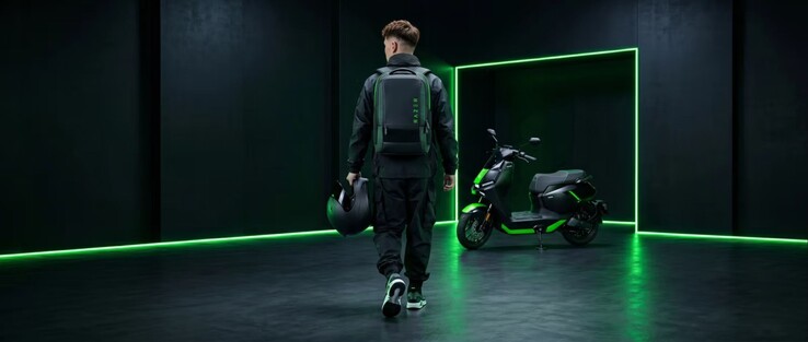 Bezpłatny plecak Razer przy zakupie hulajnogi