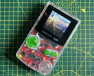 W pełni zmontowany zestaw ReBoy z dostępną osobno obudową Raspberry Pi Zero i GameBoy Color (zdjęcie: Kickstarter).