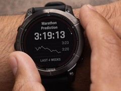 Garmin Fenix 7 (na zdjęciu) i powiązane smartwatche otrzymują aktualizację beta w wersji 25.11. (Źródło zdjęcia: Garmin)