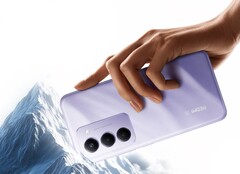 Redmi 15 5G będzie dostępny w co najmniej trzech kolorach, w tym &quot;Sandy Purple&quot; (Źródło zdjęcia: Xiaomi)
